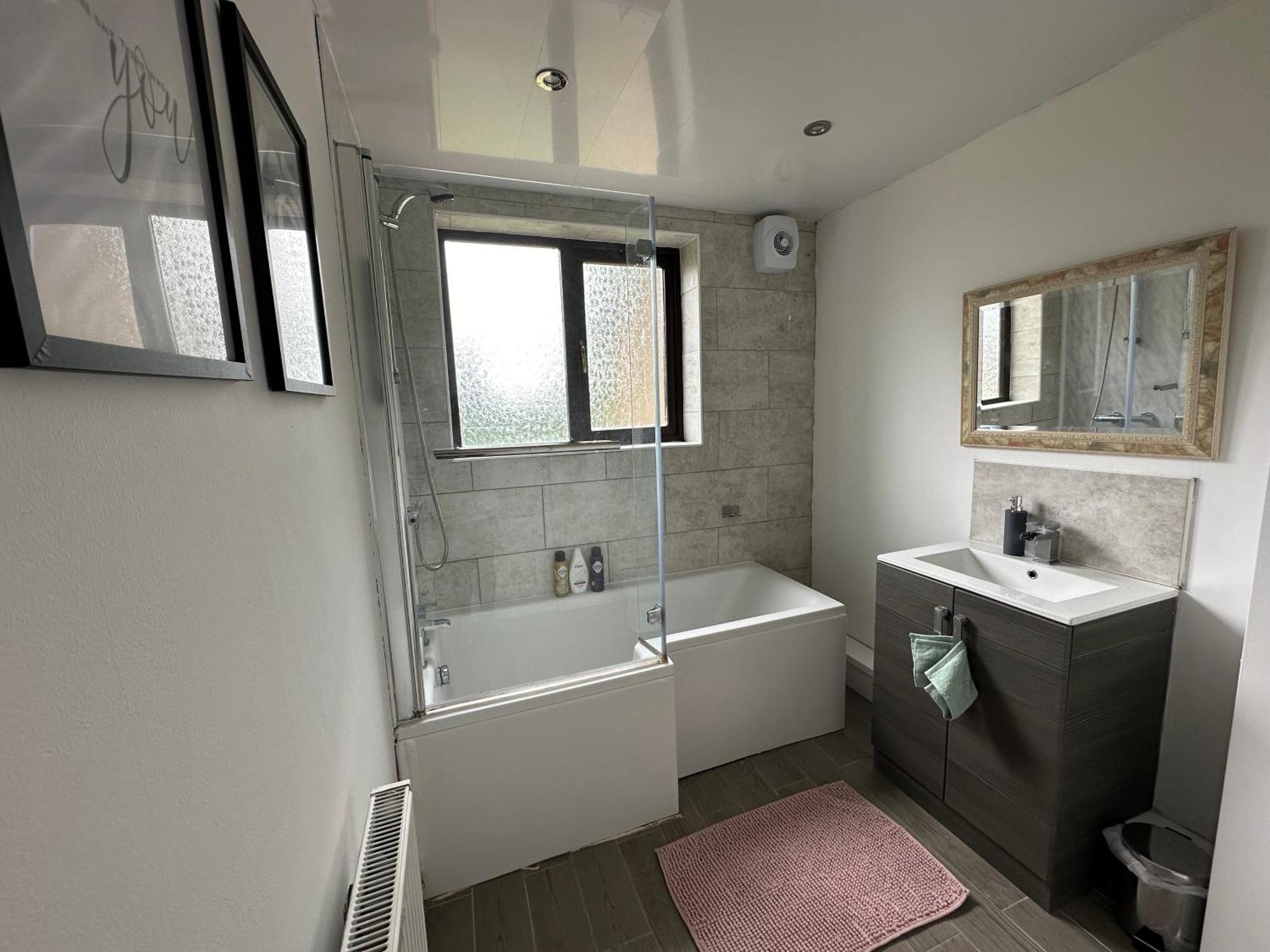 Lovely 3 Bedroom House Close To City Centre 彼得利 外观 照片