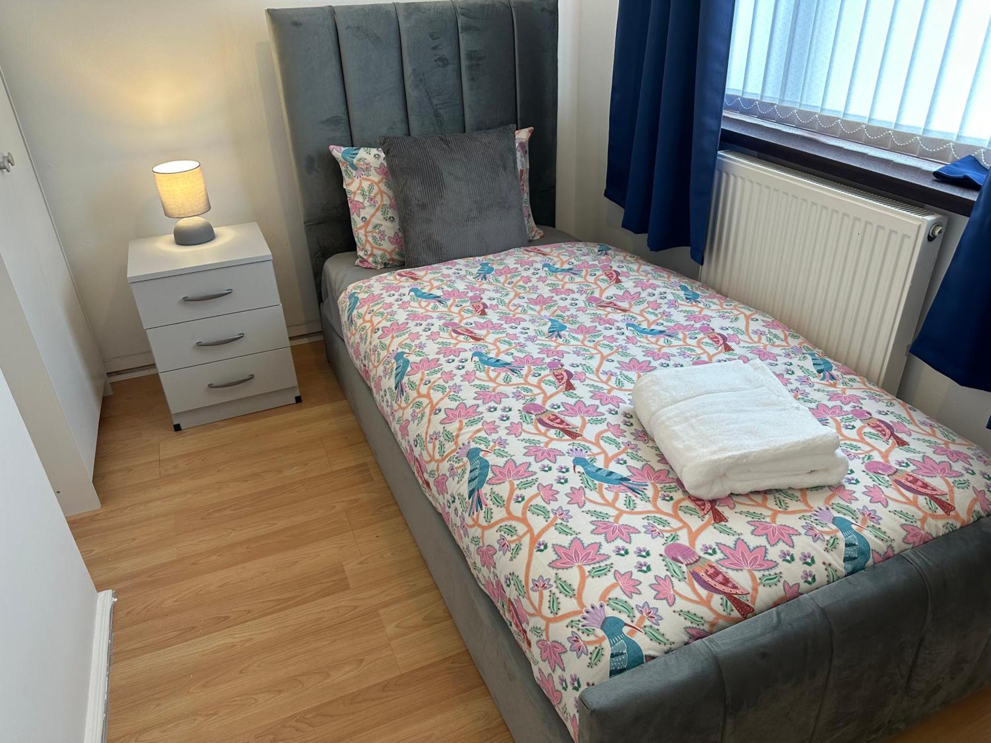 Lovely 3 Bedroom House Close To City Centre 彼得利 外观 照片